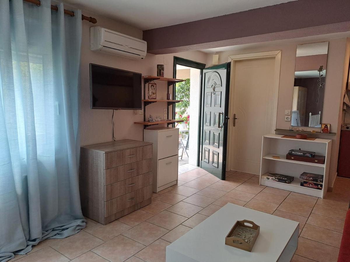 Appartement Secret Garden à Kavala Extérieur photo